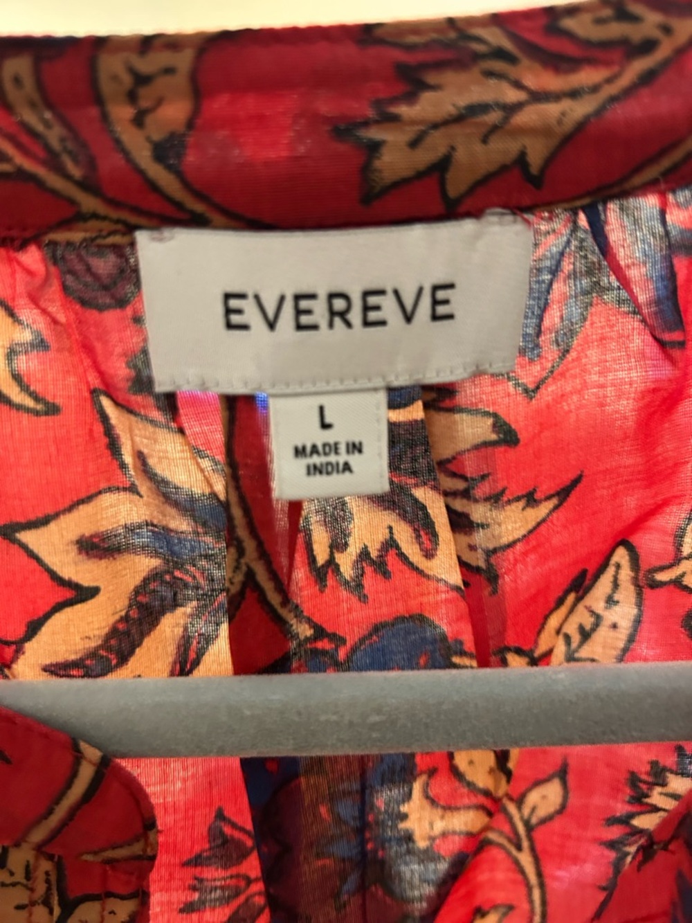 Evereve Maxine Split Neck Blouse - Picture 8 of 8